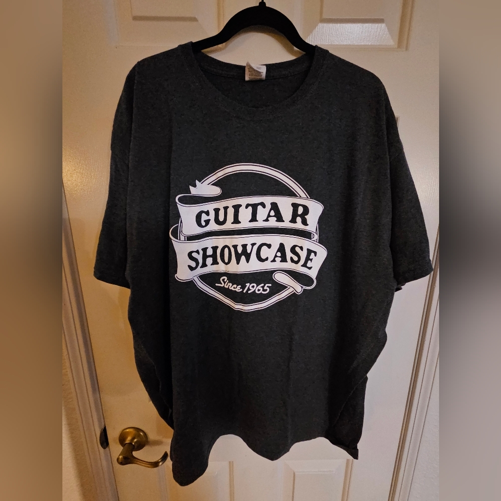 Guitar Showcase Men's T-Shirt XXL
